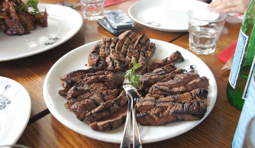 Food service: Coffee kings give steakhouse market a stir
