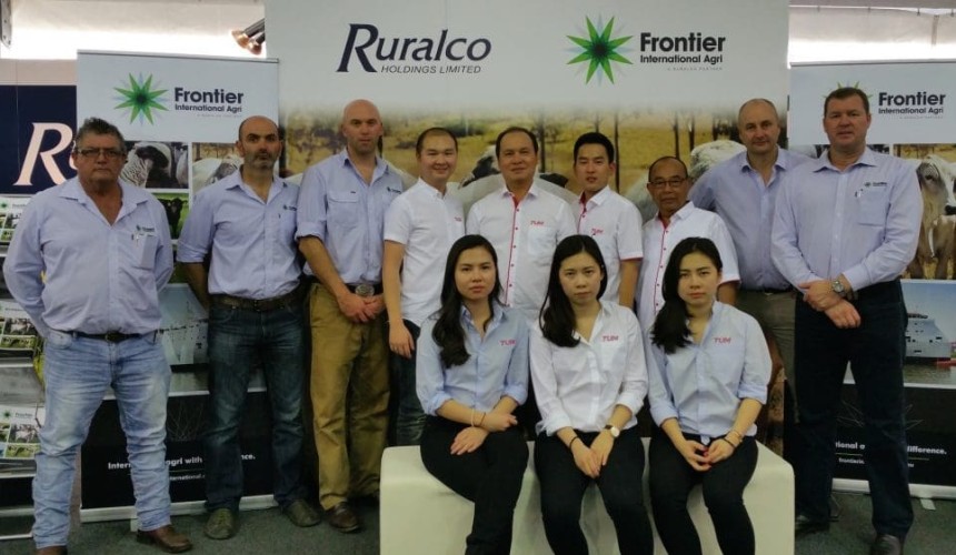 Exporters and importers talk business at Beef 2015