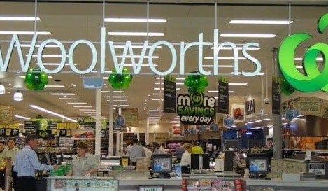 Woolworths to cut 17 stores, 500 jobs