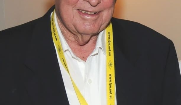 Vale Barry Hart