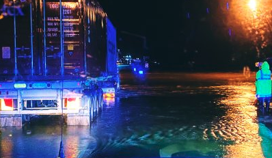 Floods disrupt grain, beef supply chains