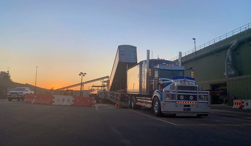 Feedgrain Focus: Mostly firmer on chronic truck shortage