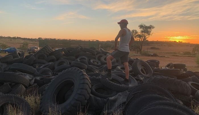 How 360 channel country tyres were turned into mats, troughs and garden beds