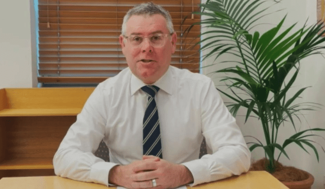 Watt announces stronger biosecurity powers at international airports