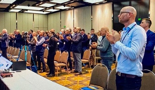 Standing ovation for Ukraine farm leader at Melbourne grain conference