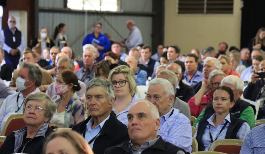 MLA Updates underway with 700 producers in Toowoomba