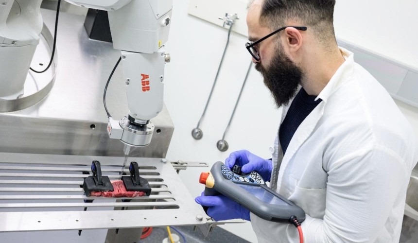 Carving a path to the future with robotic meat cutting innovation