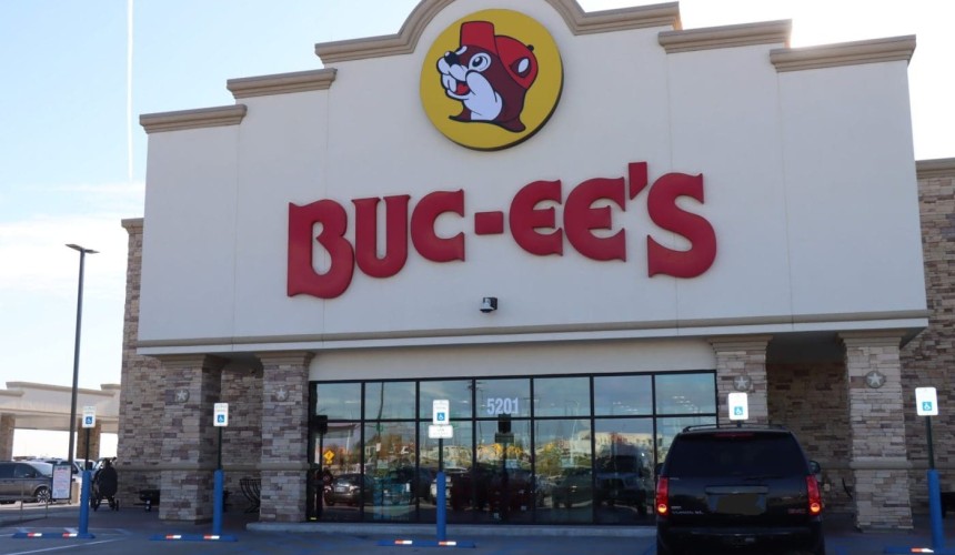 Buc-ee’s: America’s highway haven for beef and the world’s biggest convenience store + PICS
