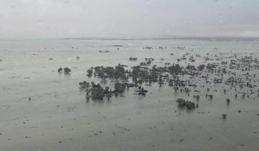 Rain not over yet as floods start to flow through the channel country