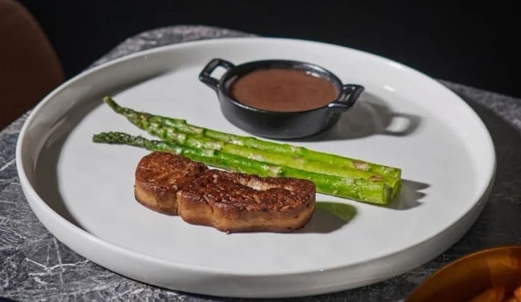 Lab-grown meat approved for consumption – is it a threat to red meat?