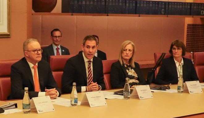 Productivity roundtable recommends new Federal environmental laws