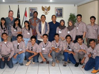 Indonesian students and NTCA staff pictured in Darwin last week.
