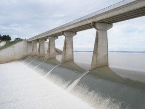 Fairburn dam water flood