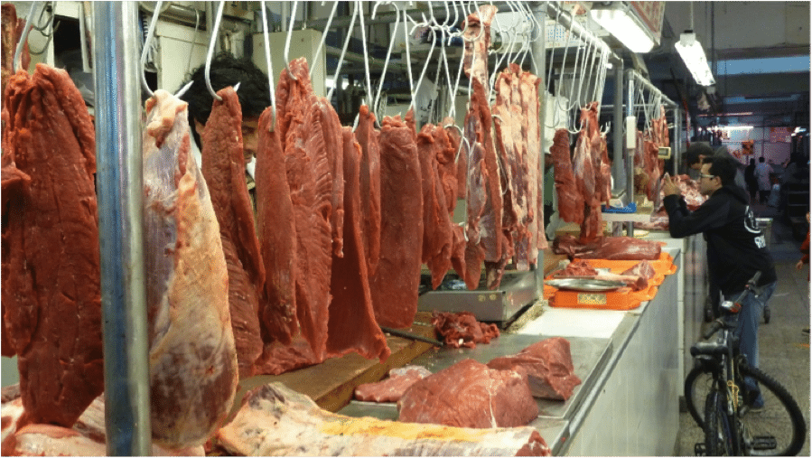 Photo from Bruce Wallner of a Lima wet market.
